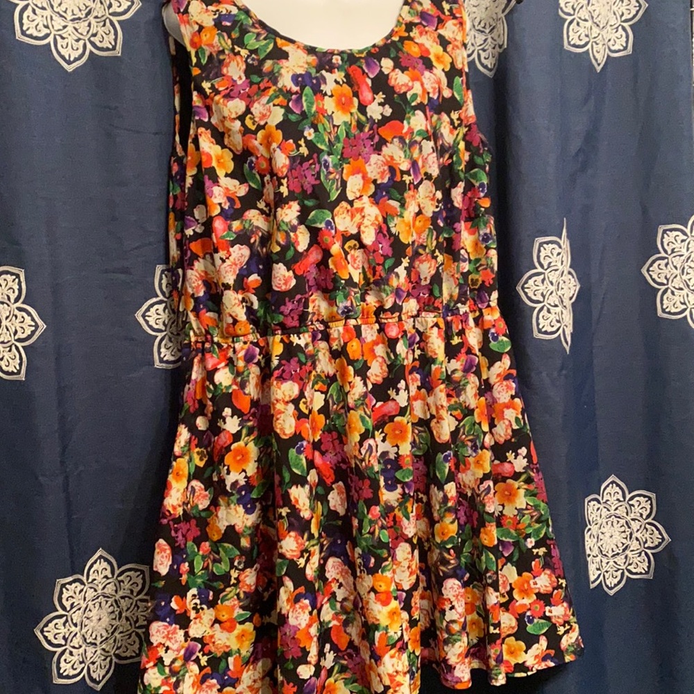 Women’s dress